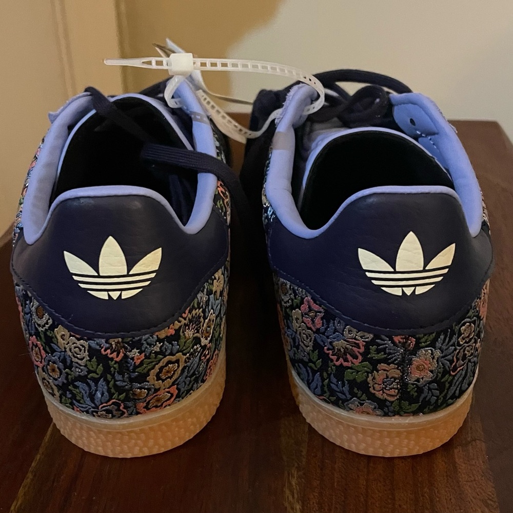 Adidas Gazelle Liberty London Floral Embroidered Size 5.5y / Women’s 7 New - Picture 2 of 4